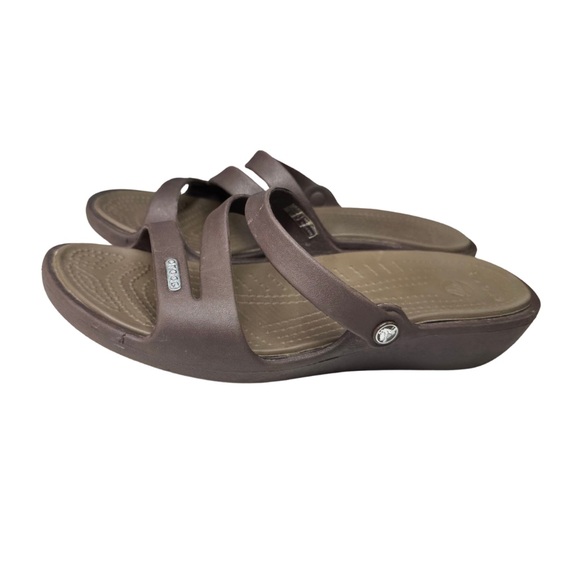 CROCS Brown Comfort Sandals Slip-On Design strappy 8 summer vacation beach - Picture 1 of 9